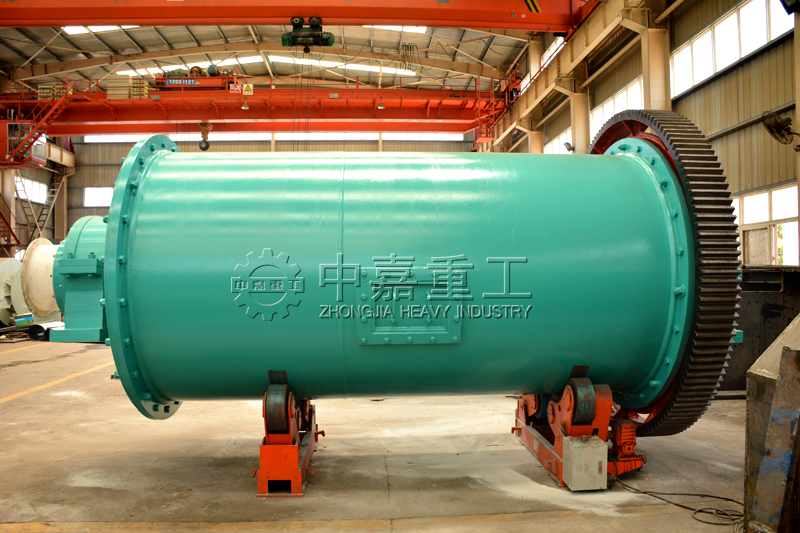 陶瓷球磨機(jī)正面